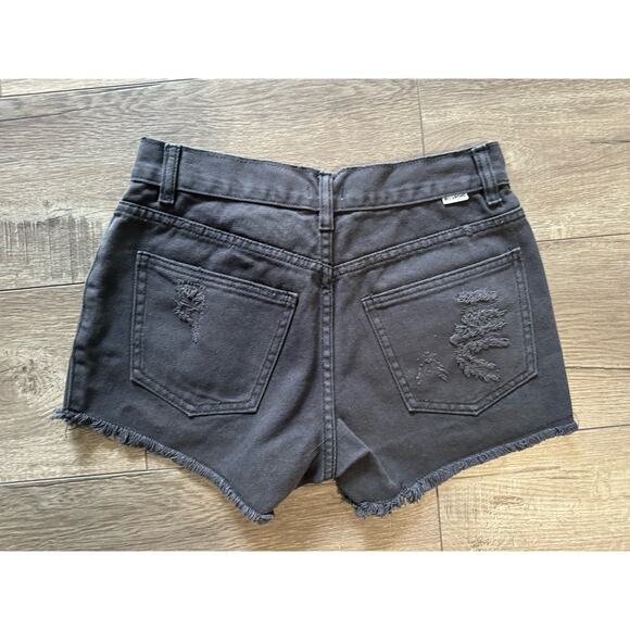 Billabong Black Distressed Cut Off Shorts Size 25 - Picture 4 of 4
